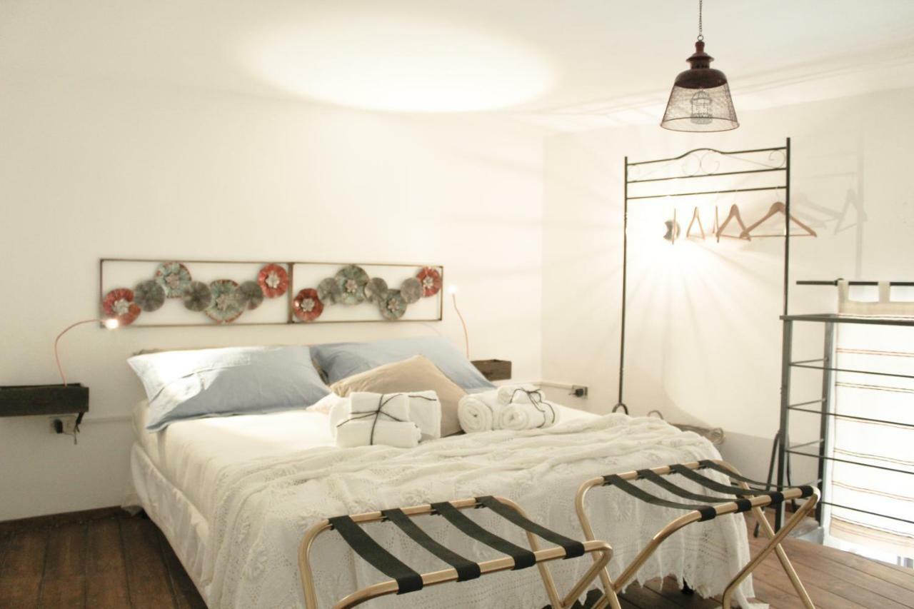 Li Suluri Bed & Breakfast Lecce Bagian luar foto